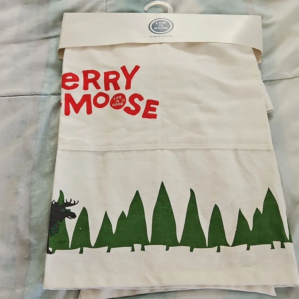 NWT Life Is Good Merry X-Moose Apron